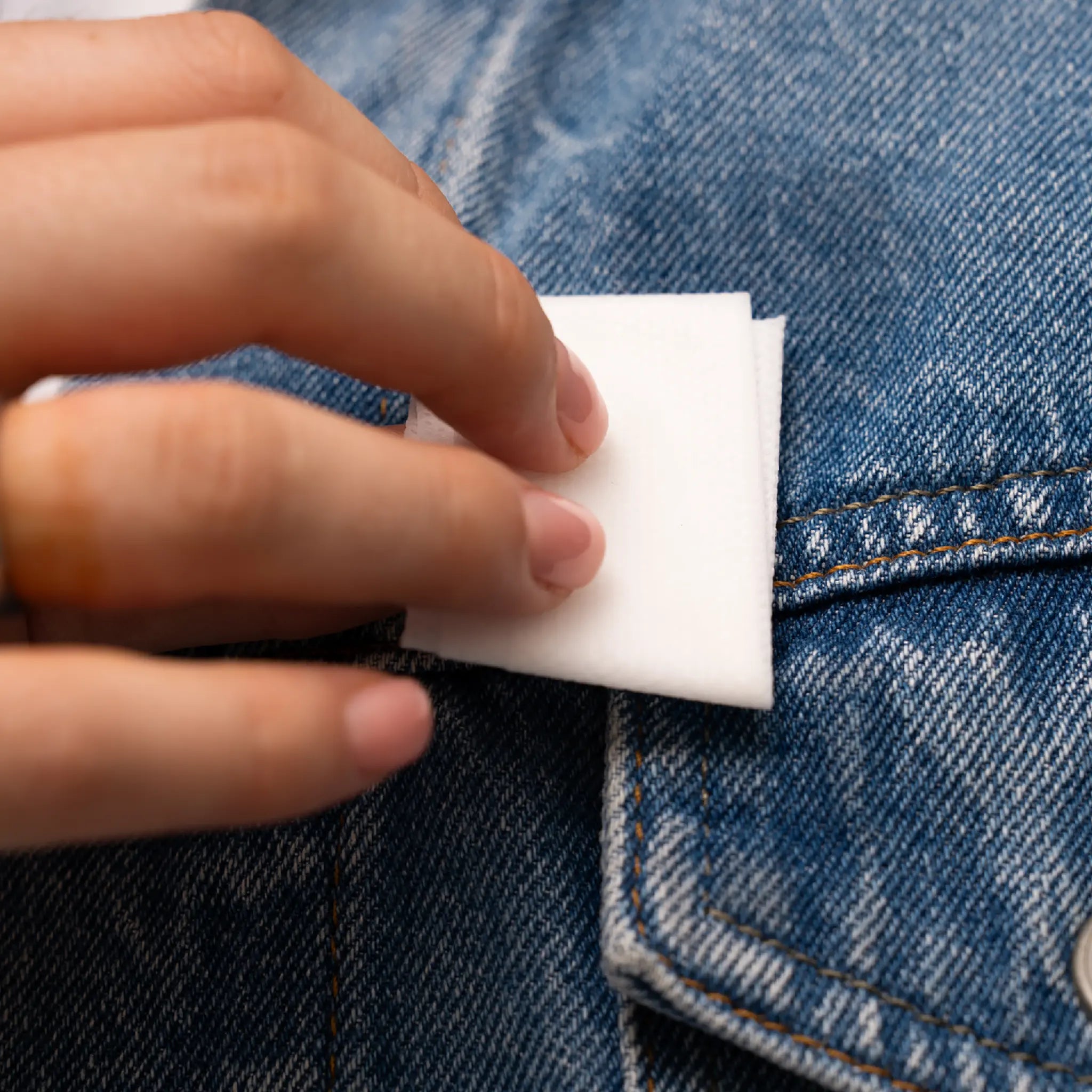 Denim Refresh Wipes